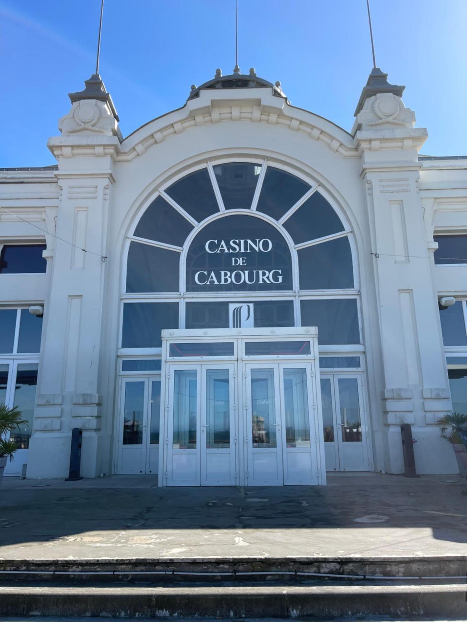 Pressoir De La Mare Superhote 12 Minutes De Cabourg Goustranville Exterior photo